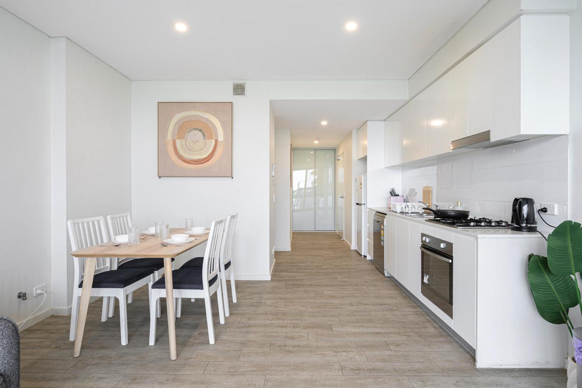 Liverpool Adorable 2Br Apt With Free Parking Warwick Farm Ngoại thất bức ảnh
