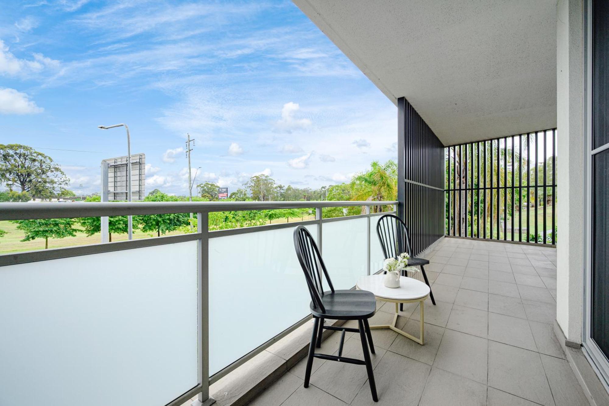 Liverpool Adorable 2Br Apt With Free Parking Warwick Farm Ngoại thất bức ảnh
